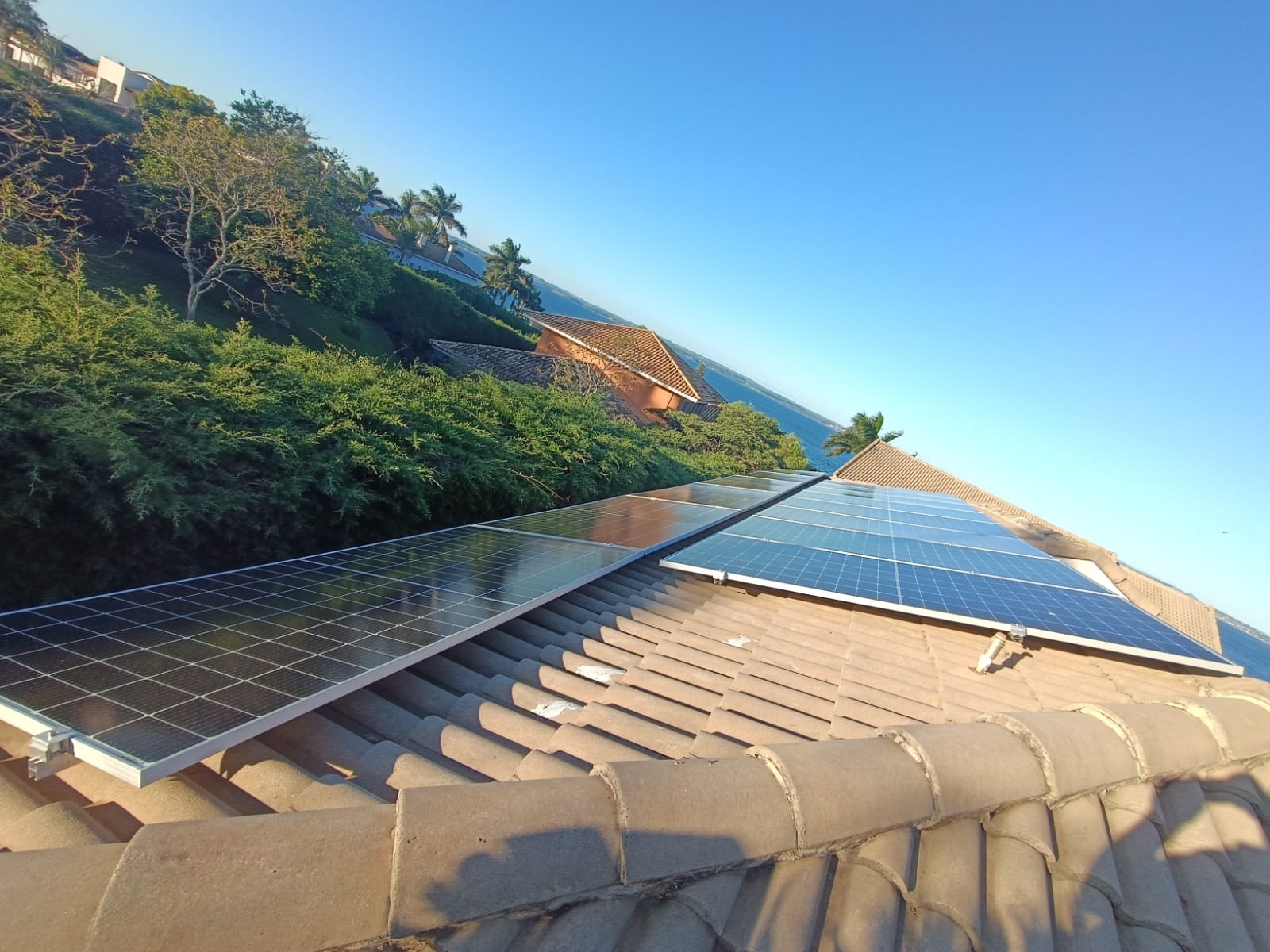 Instalação fotovoltaica Condomínio Capitania I