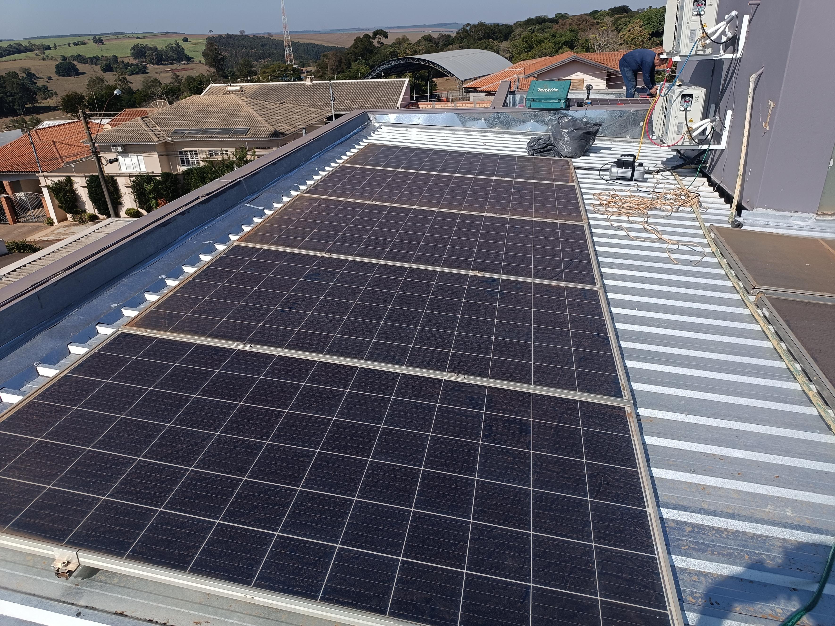 Limpeza de Sistema Fotovoltaico Itaí - SP
